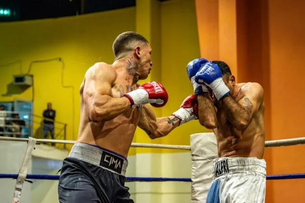 heavyweight boxer punch